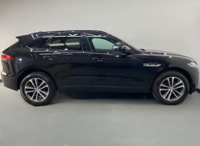 2016 Jaguar F-pace