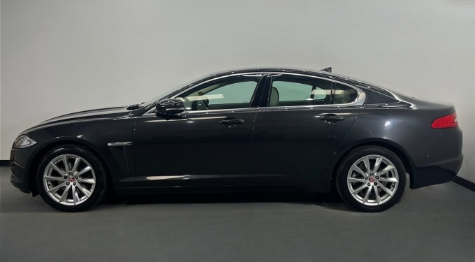 2014 Jaguar Xf