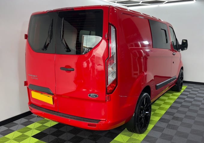 2025 Ford Transit Custom