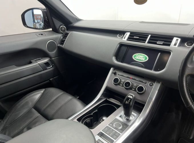 2025 Land Rover Range Rover Sport