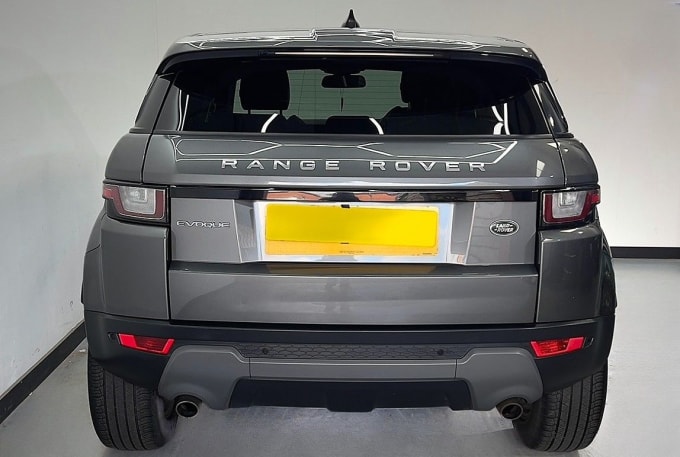 2025 Land Rover Range Rover Evoque