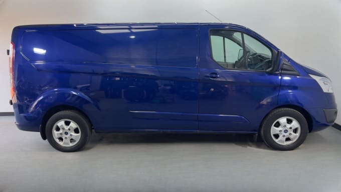 2025 Ford Transit Custom