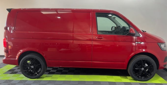 2025 Volkswagen Transporter