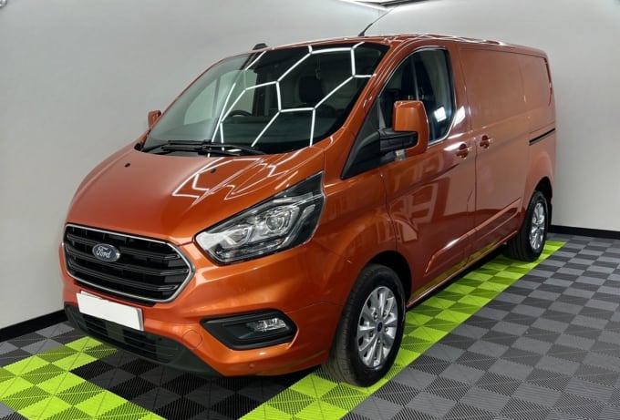 2025 Ford Transit Custom