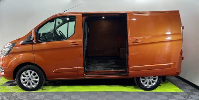 2024 Ford Transit Custom