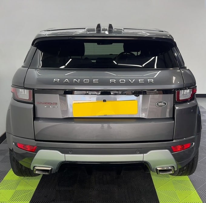 2025 Land Rover Range Rover Evoque