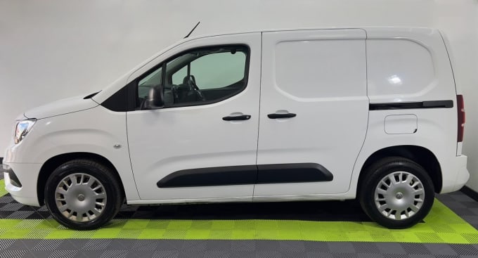 2025 Vauxhall Combo