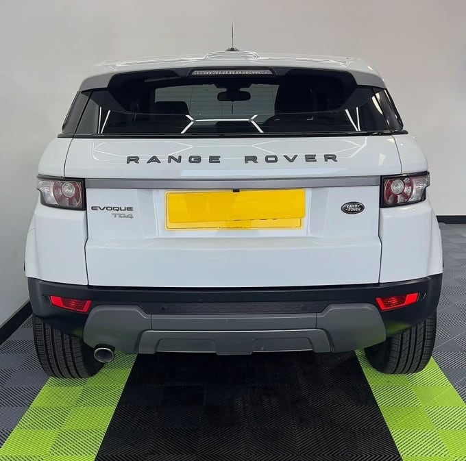 2025 Land Rover Range Rover Evoque