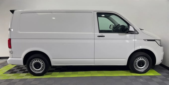 2025 Volkswagen Transporter