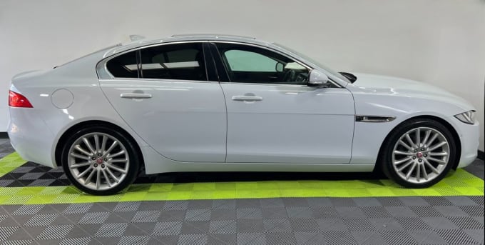 2024 Jaguar Xe