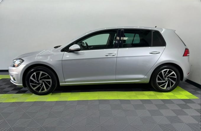 2025 Volkswagen Golf