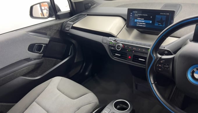 2025 BMW I3