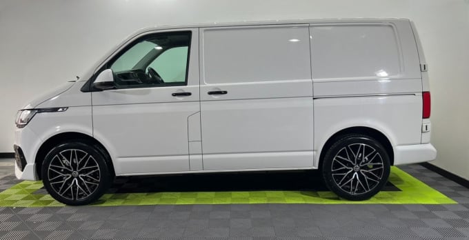 2025 Volkswagen Transporter