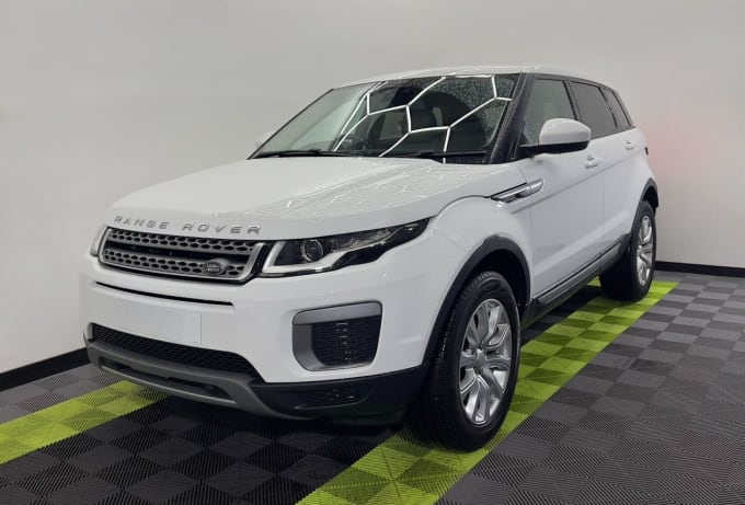 2025 Land Rover Range Rover Evoque