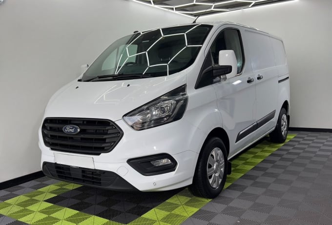 2025 Ford Transit Custom