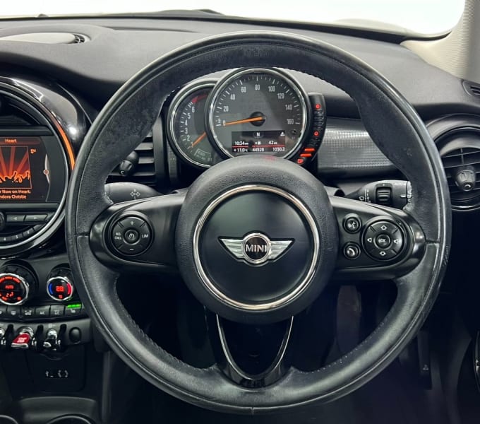 2025 Mini Hatch