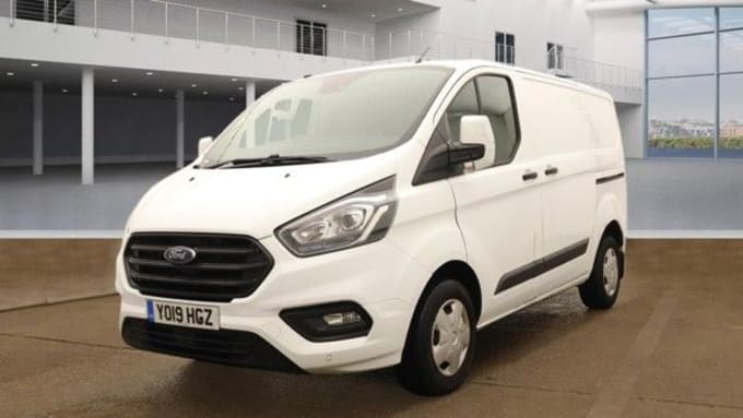 2025 Ford Transit Custom