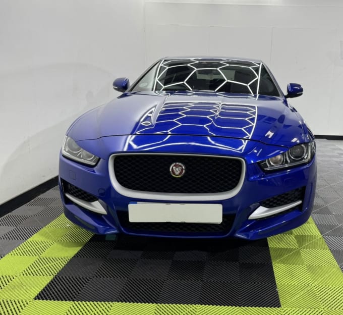 2025 Jaguar Xe