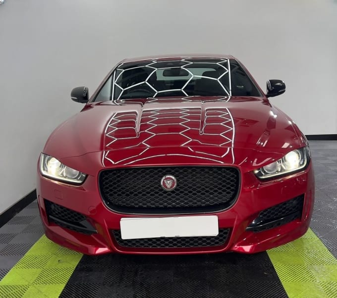 2025 Jaguar Xe