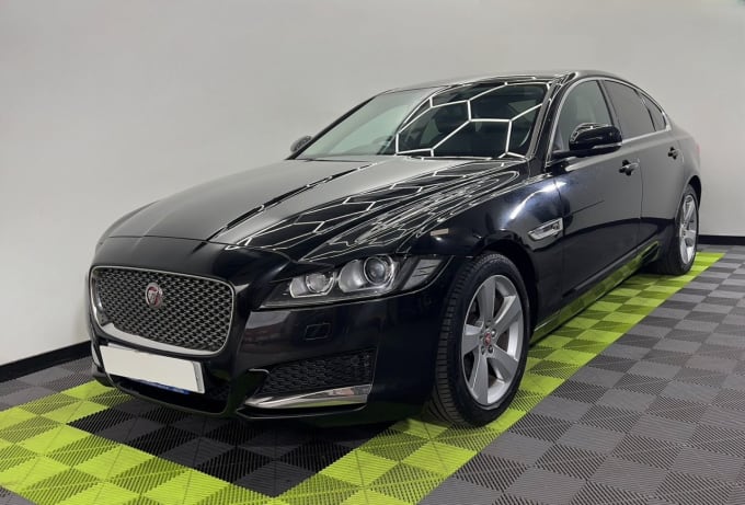 2025 Jaguar Xf