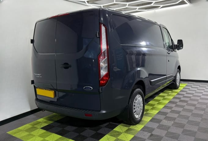 2025 Ford Transit Custom