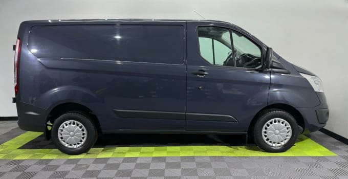 2025 Ford Transit Custom