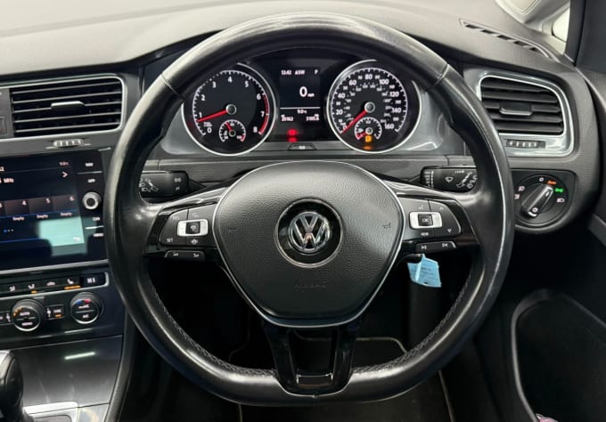 2025 Volkswagen Golf