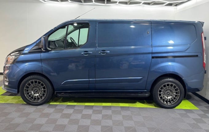 2025 Ford Transit Custom