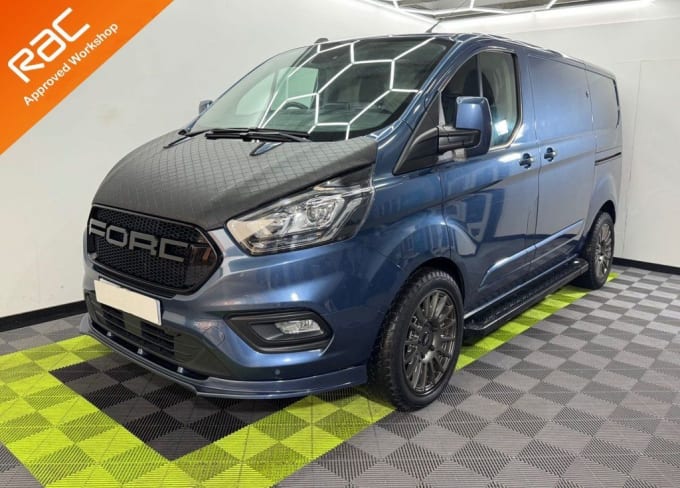 2025 Ford Transit Custom