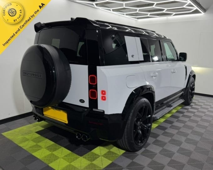 2025 Land Rover Defender