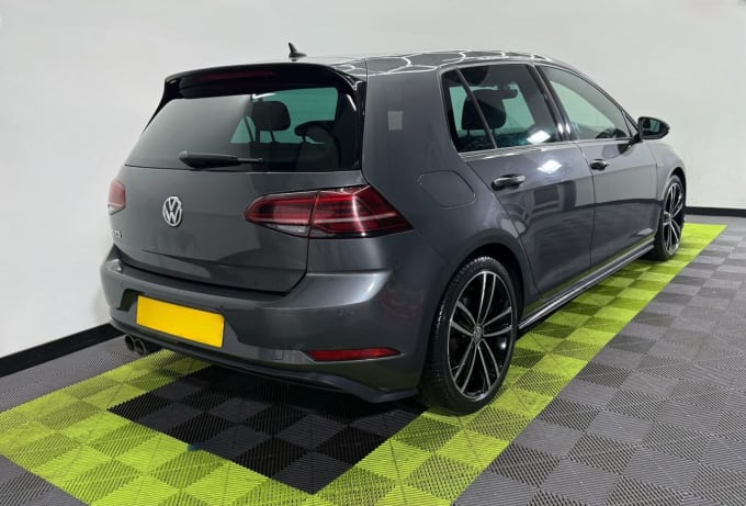 2025 Volkswagen Golf