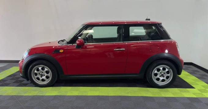 2025 Mini Hatch