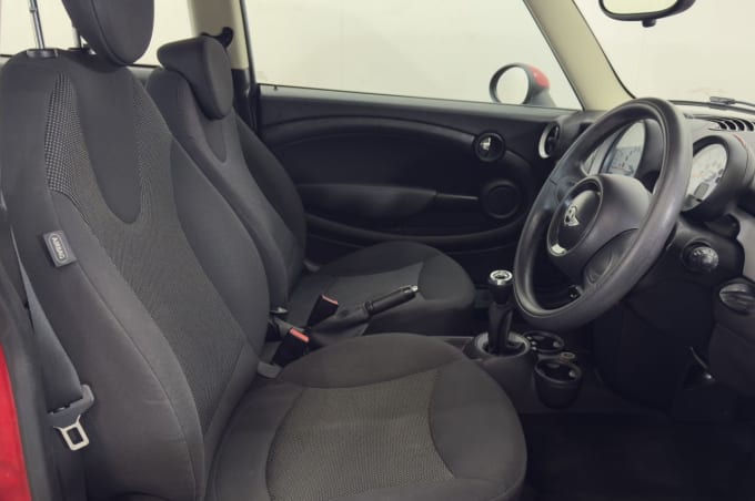 2025 Mini Hatch