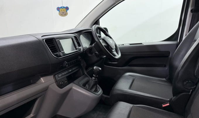 2025 Vauxhall Vivaro