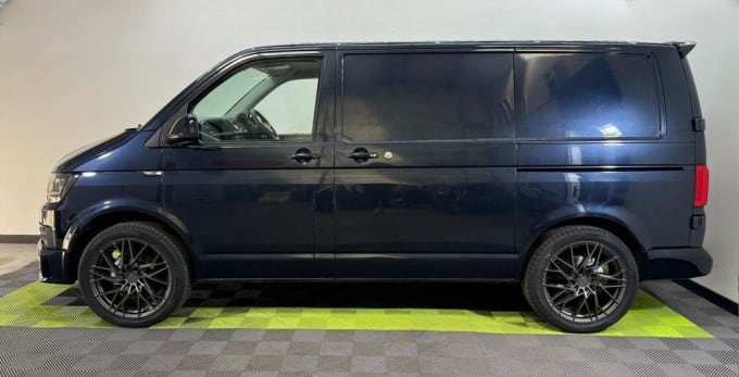 2025 Volkswagen Transporter