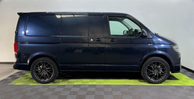 2025 Volkswagen Transporter