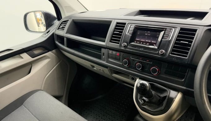 2025 Volkswagen Transporter