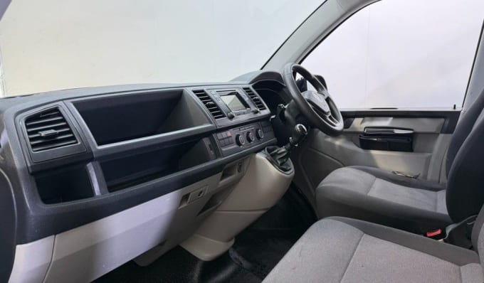 2025 Volkswagen Transporter