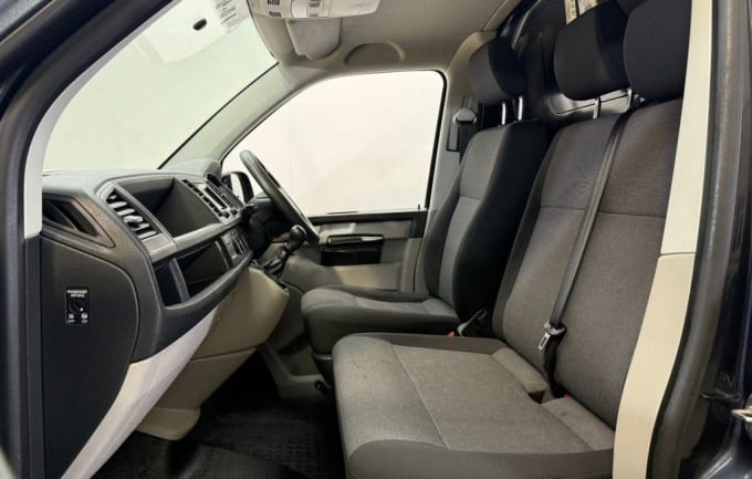 2025 Volkswagen Transporter