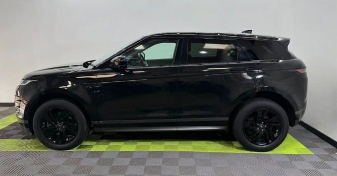 2025 Land Rover Range Rover Evoque