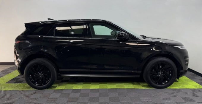 2025 Land Rover Range Rover Evoque