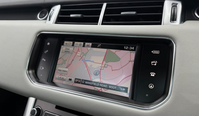 2025 Land Rover Range Rover Sport