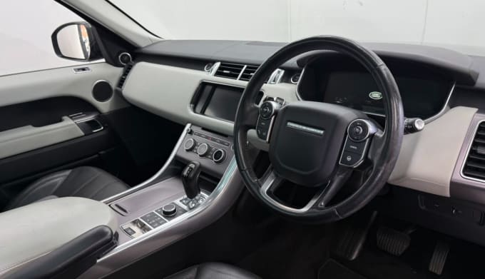 2025 Land Rover Range Rover Sport