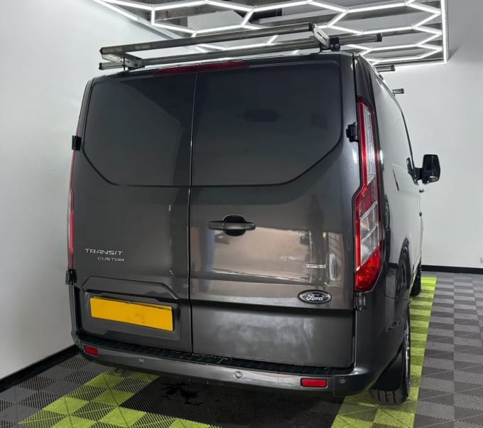 2025 Ford Transit Custom