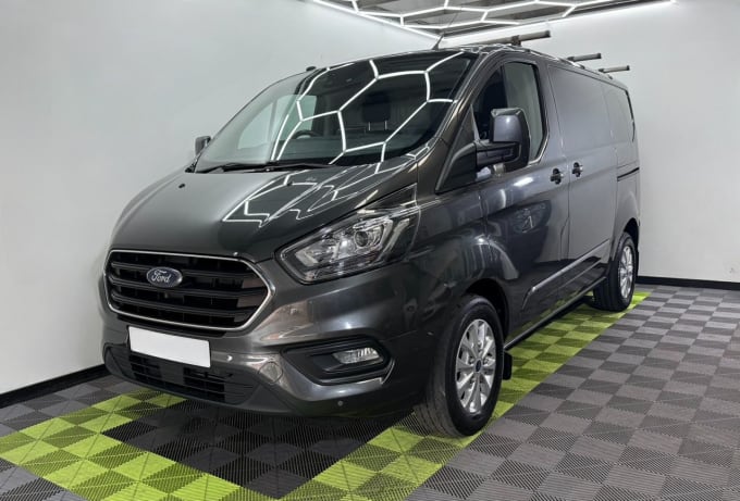 2025 Ford Transit Custom