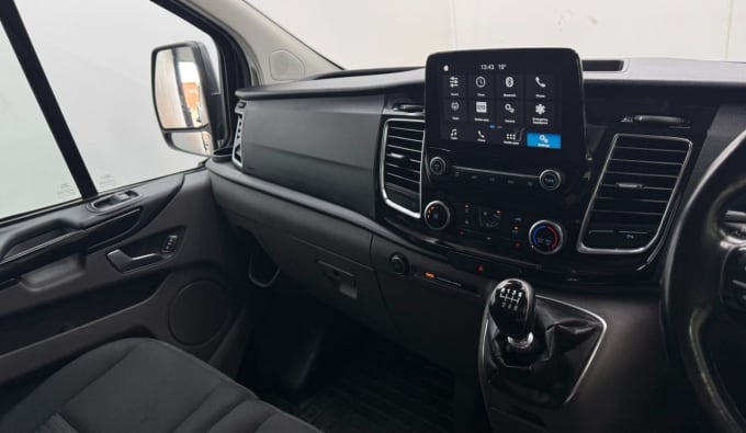 2025 Ford Transit Custom