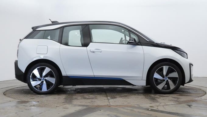 2024 BMW I3