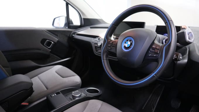 2024 BMW I3