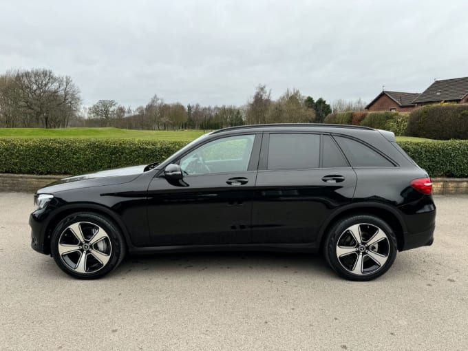 2025 Mercedes-benz Glc