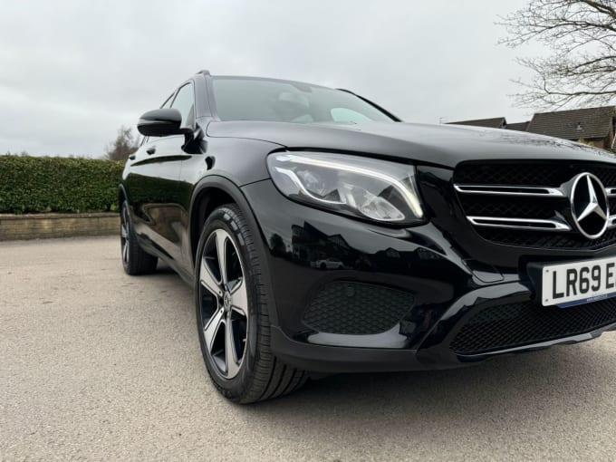 2025 Mercedes-benz Glc